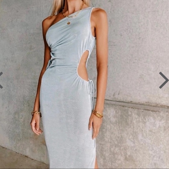 Verge Girl Dresses & Skirts - Verge girl one shoulder teal dress